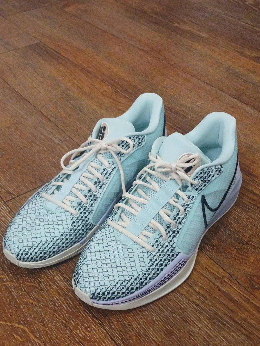 Nike Women's Sabrina 1 Basketball Sneakers